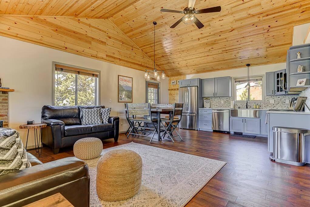 Monarch Landing, A Cozy Cabin W/360 Mountain Views คริปเปิล ครีก ภายนอก รูปภาพ
